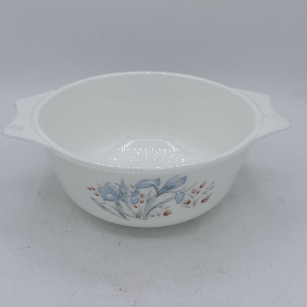 Vintage Pyrex Blue Iris 6.5" Round Casserole Dish Made in England EUC
